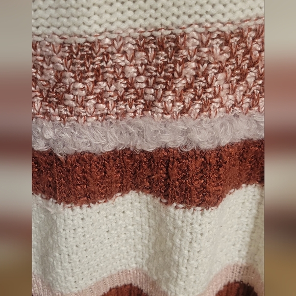 Venus knitted sweater - Picture 2 of 2